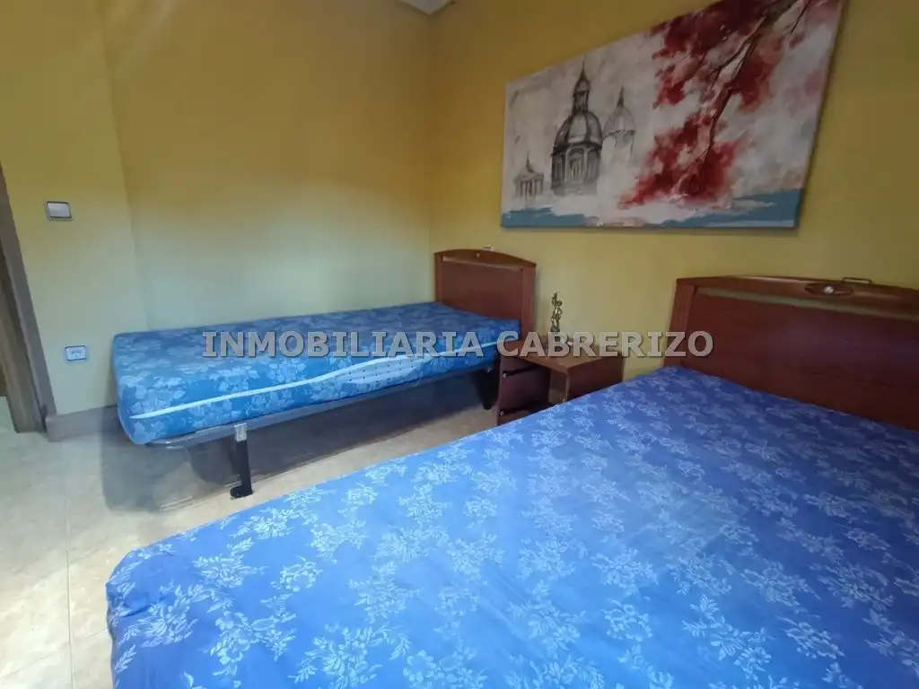 Habitación de Casa o chalet en venta en Ribafrecha con Calefacción, Parquet y Terraza