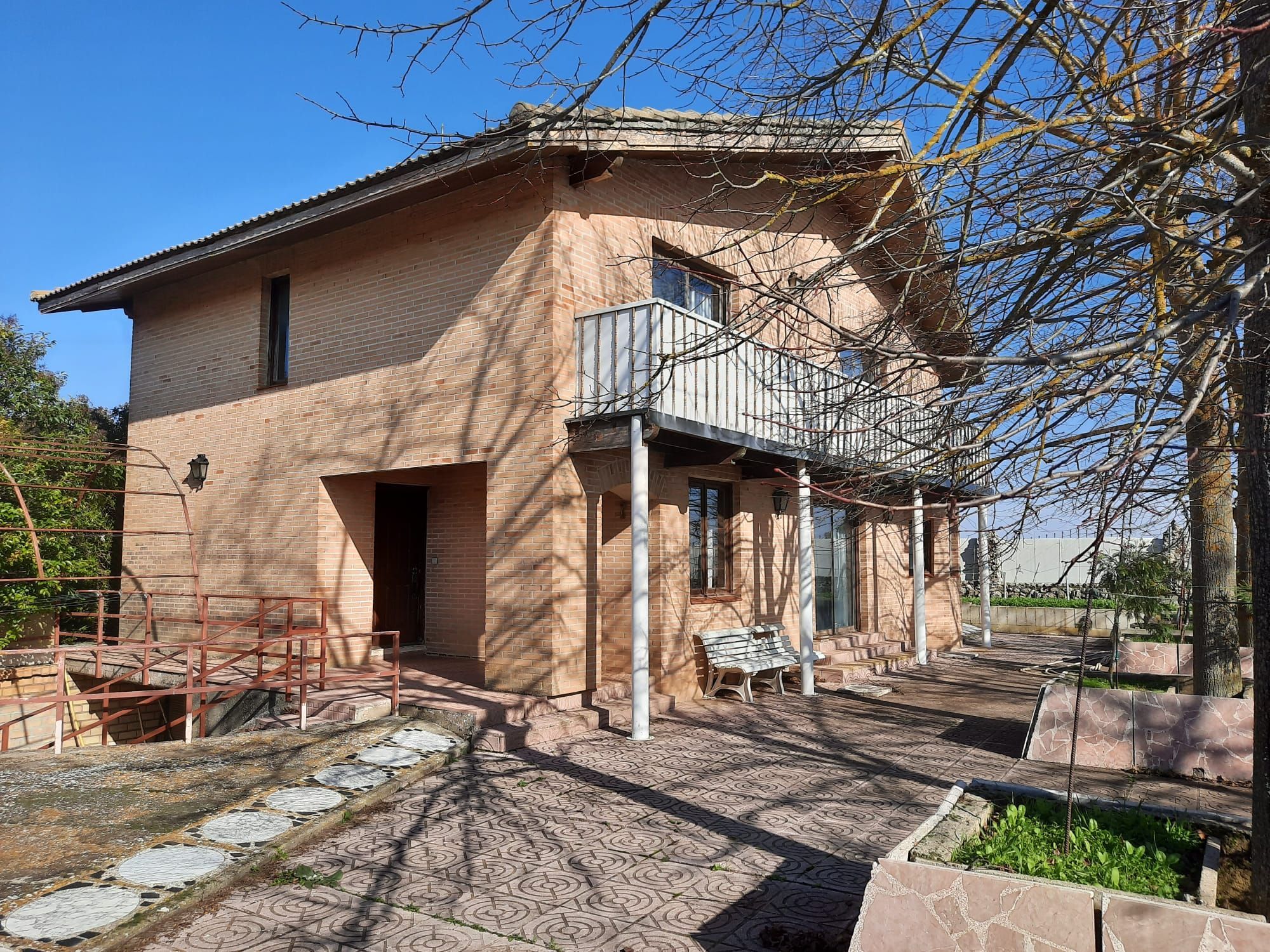 Vista exterior de Finca rústica en venda en Palencia Capital amb Jardí privat, Terrassa i Traster