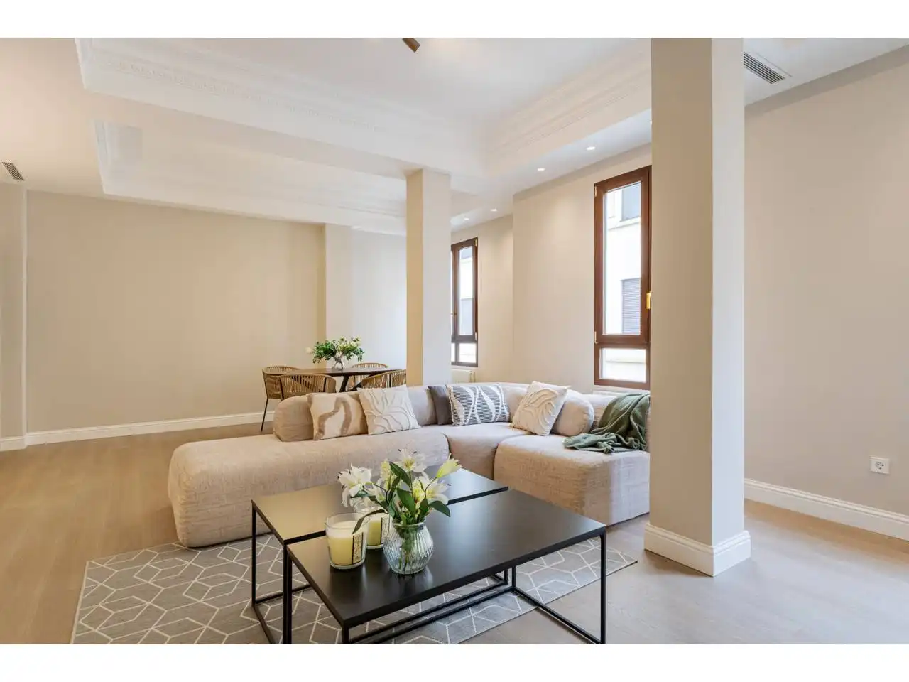 Living room of Flat for sale in Valencia  with Air Conditioner, Heating and Parquet flooring