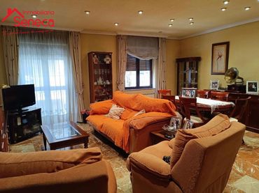 Appartamento con ascensore in vendita a SEVILLA