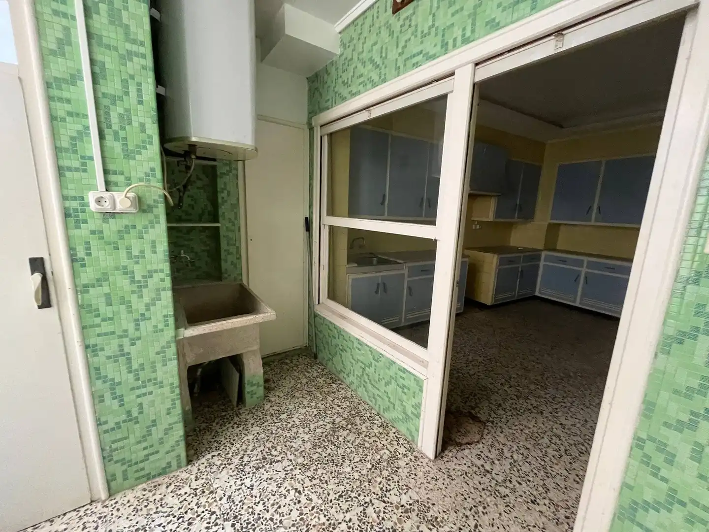 Kitchen of Flat for sale in Elche / Elx  with Storage room and Balcony