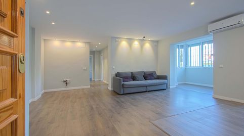 Foto 4 de Planta baja en venta en Calle Fedra, El Torrejón - El Cerezo, Sevilla Capital