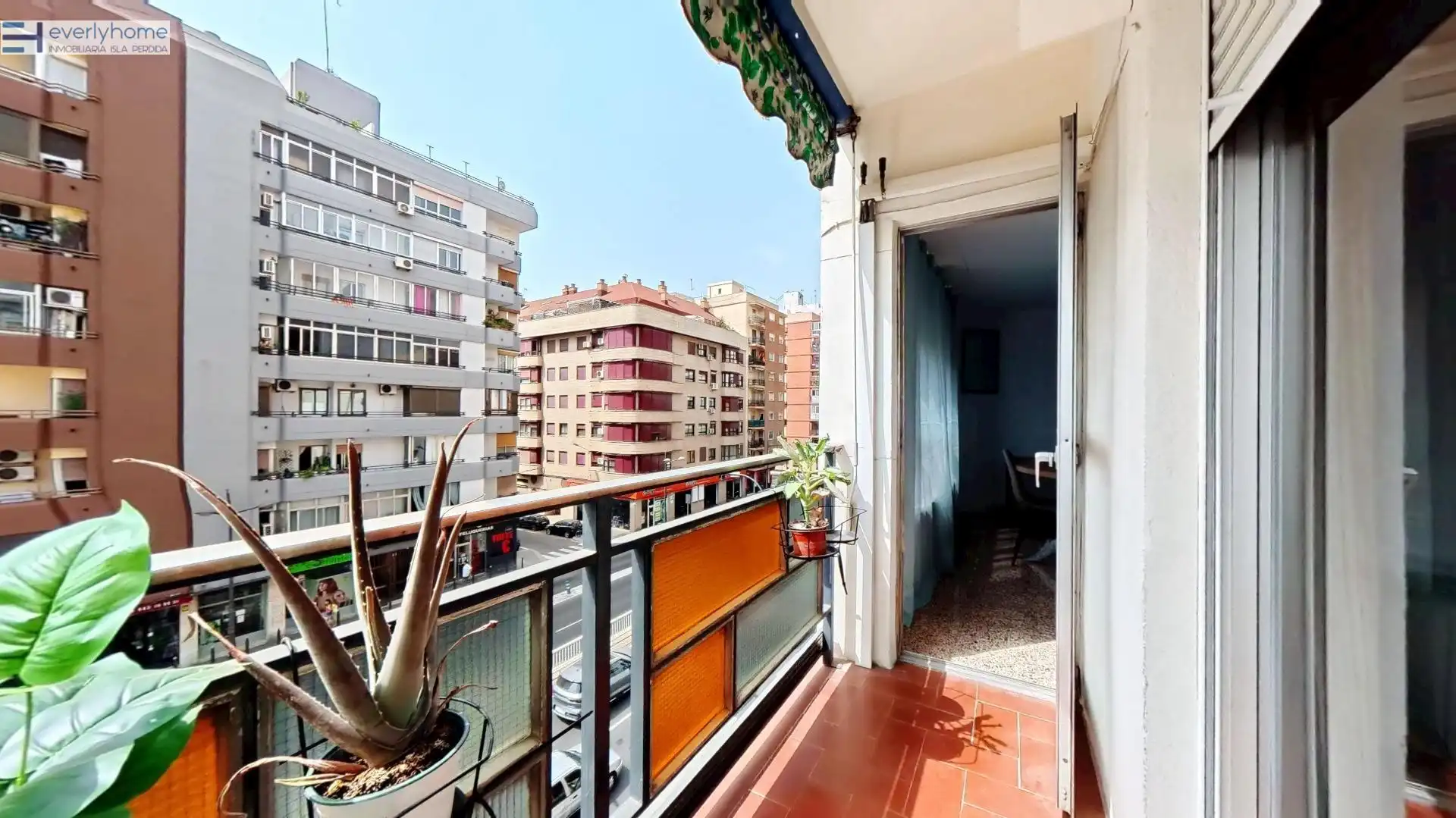Balcony of Flat for rent in Valencia  with Furnished and Balcony