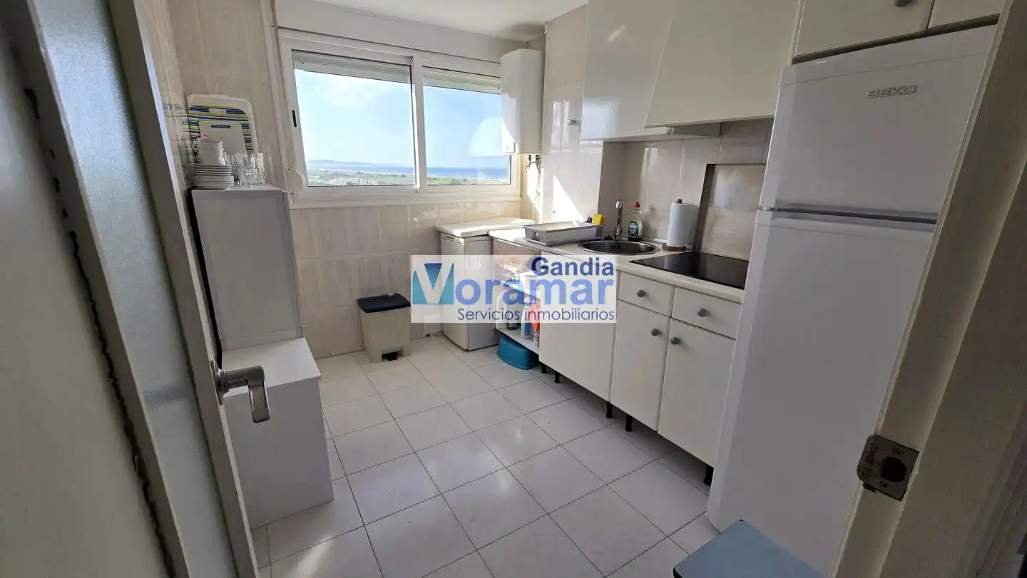 Apartament de lloguer en Gandia amb Terrassa, Moblat i Piscina comunitària
