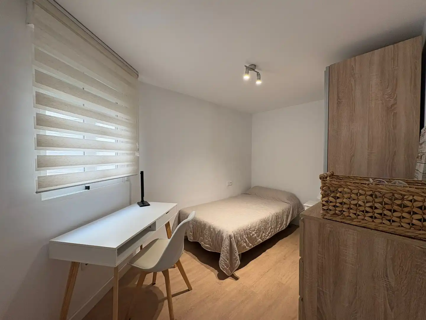 Habitación de Piso de alquiler en San Vicente del Raspeig / Sant Vicent del Raspeig con Aire acondicionado, Calefacción y Amueblado