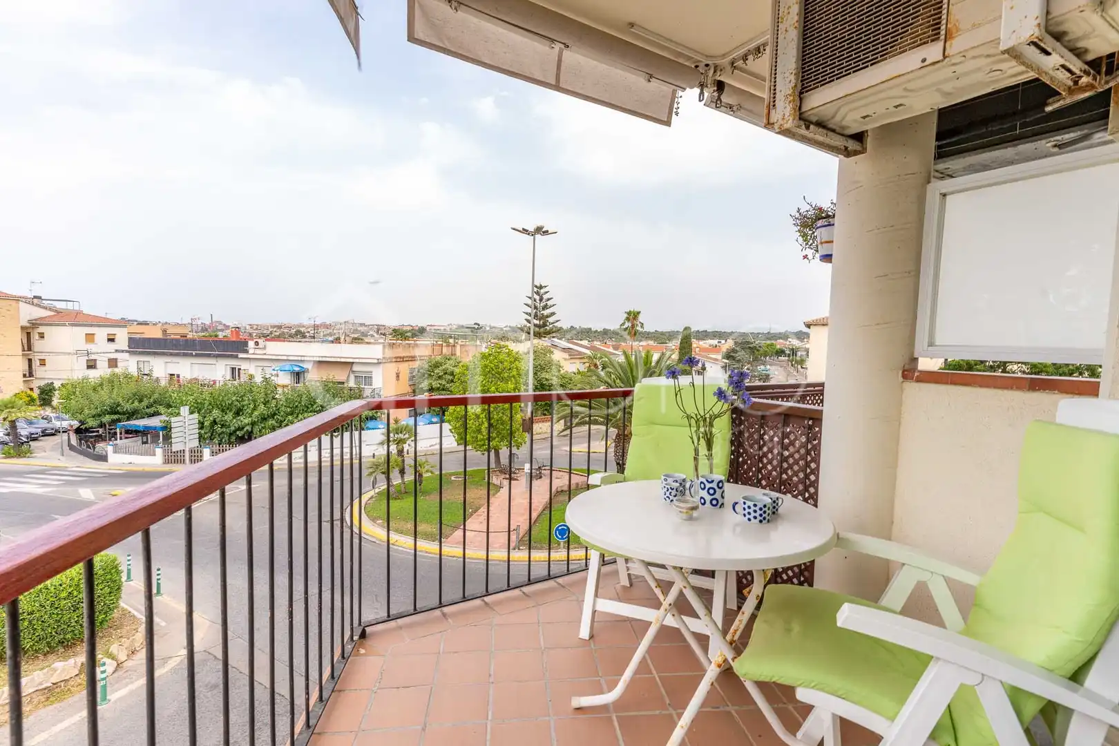 Terrasse von Wohnung zum Verkauf in Torredembarra mit Klimaanlage, Terrasse und Schwimmbad