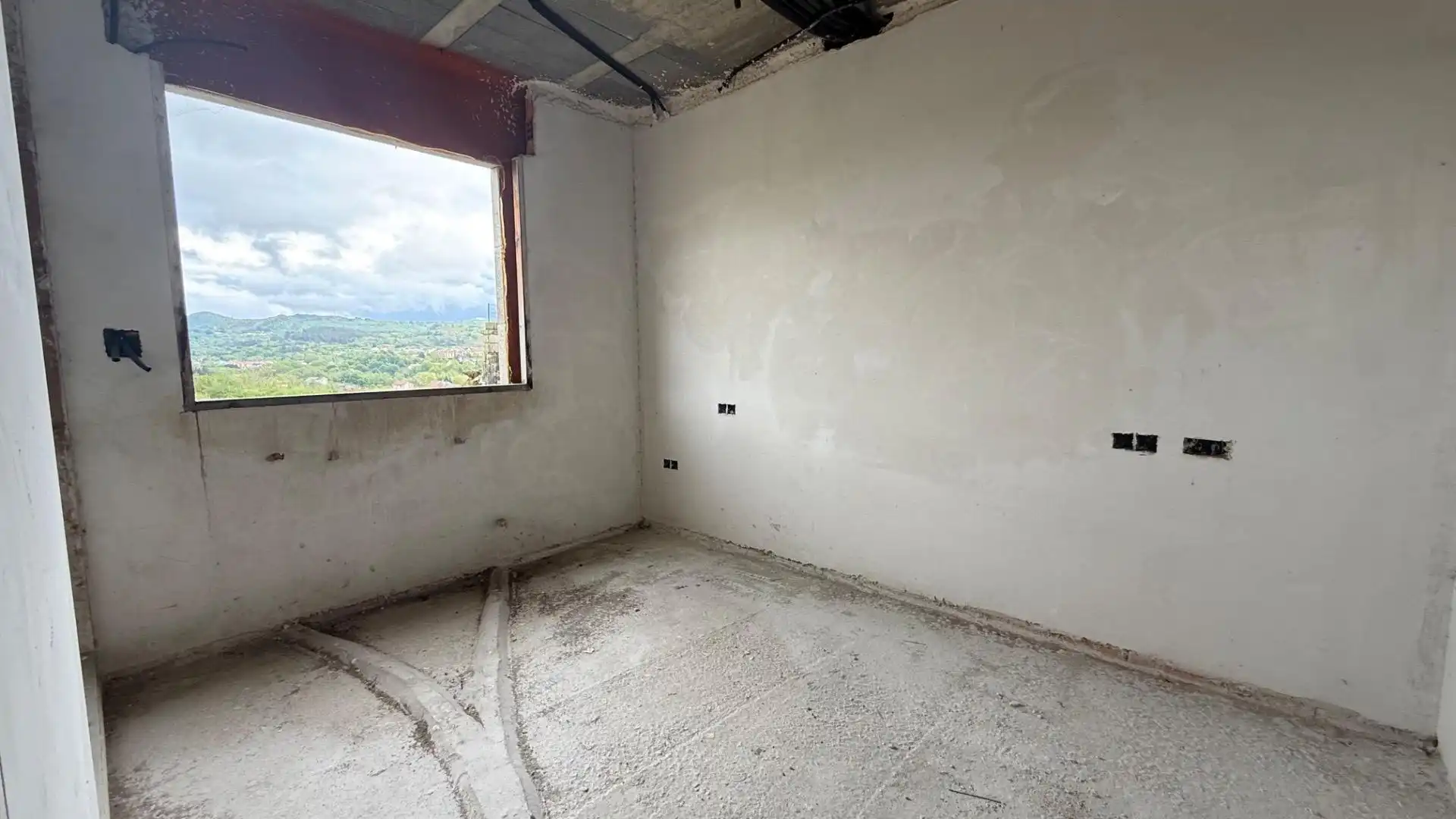 Casa adosada en venta en Allariz con Calefacción, Jardín privado y Terraza