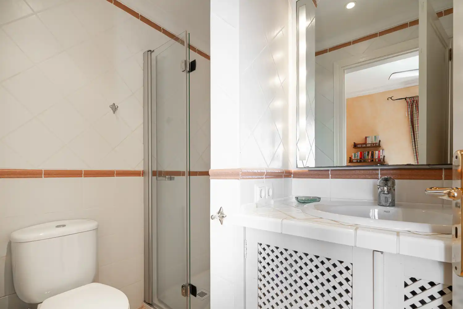 Bathroom of Attic for sale in Santanyí  with Air Conditioner, Heating and Terrace