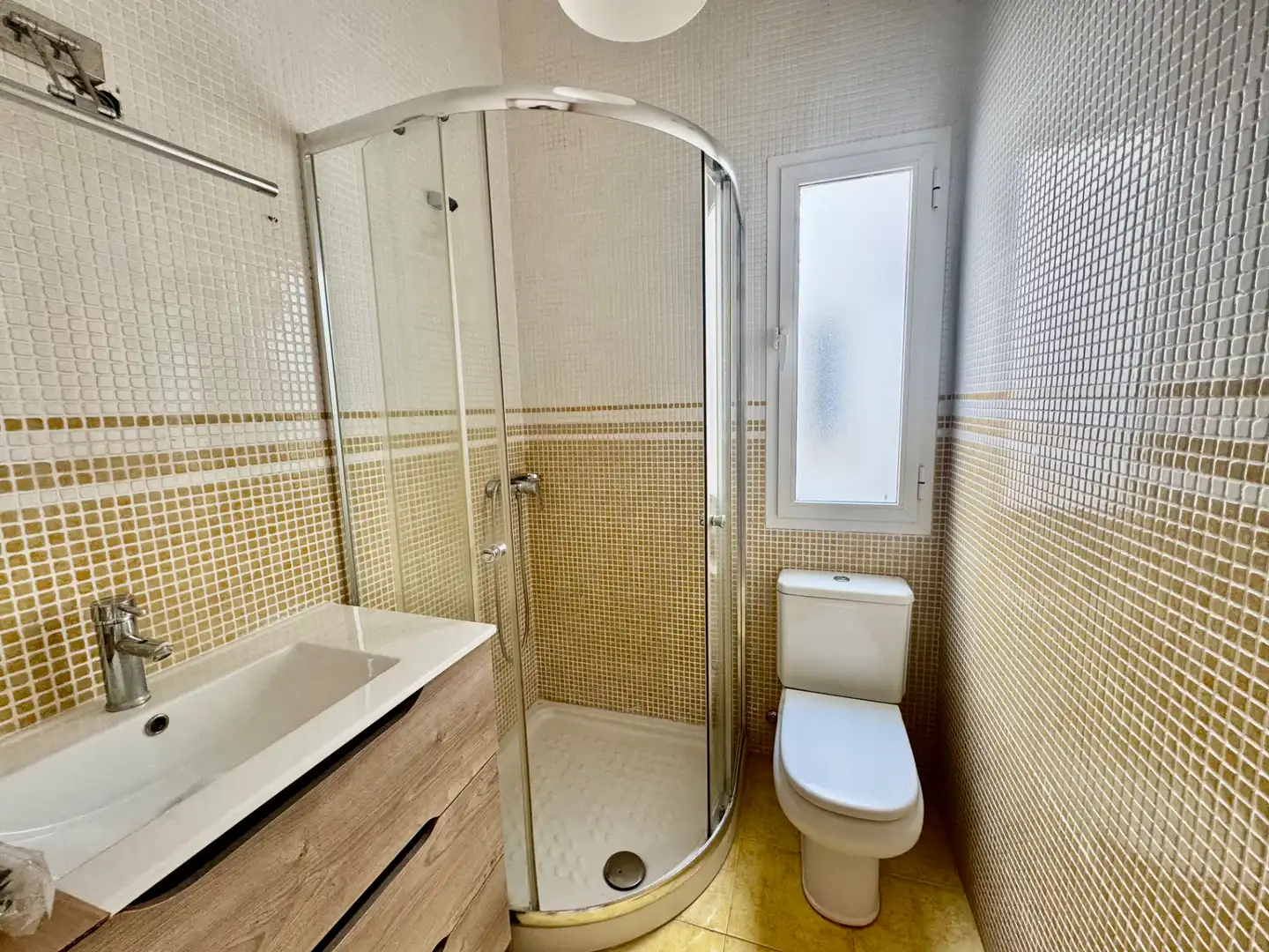 Baño de Ático en venta en Fuengirola con Aire acondicionado, Calefacción y Terraza
