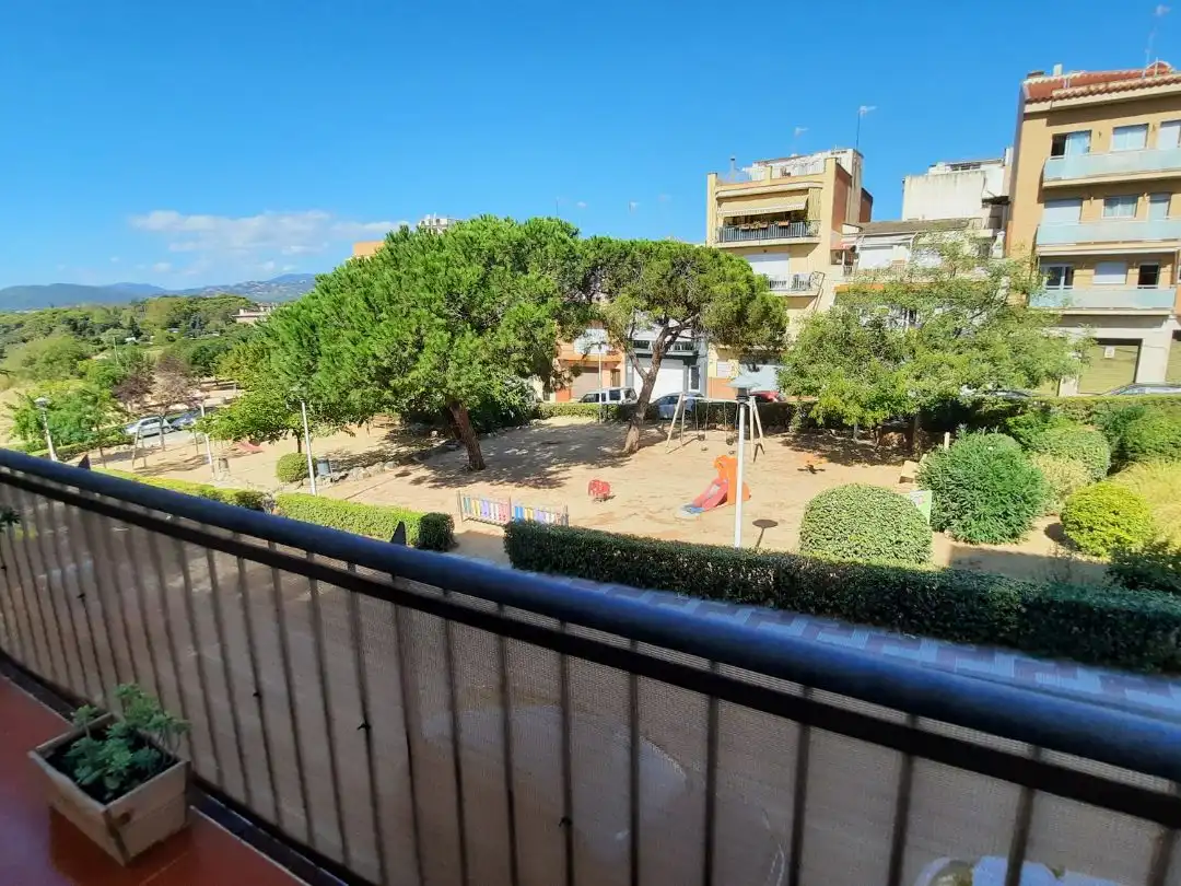 Außenansicht von Wohnung zum Verkauf in Blanes mit Terrasse und Balkon
