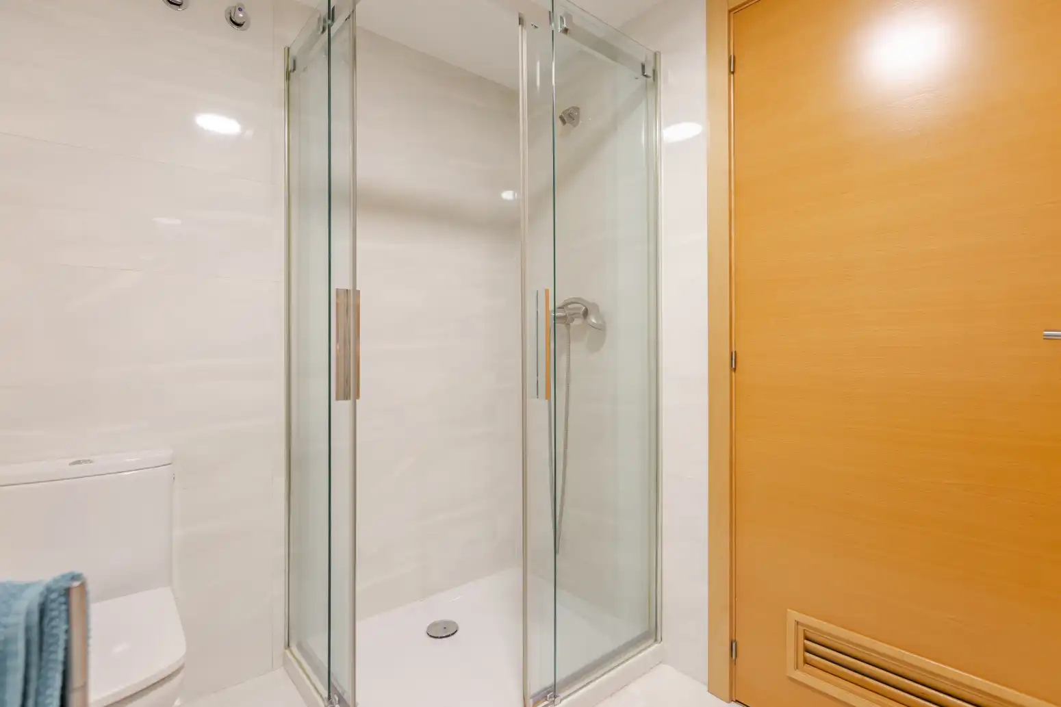 Baño de Piso en venta en Aranguren con Calefacción, Parquet y Terraza