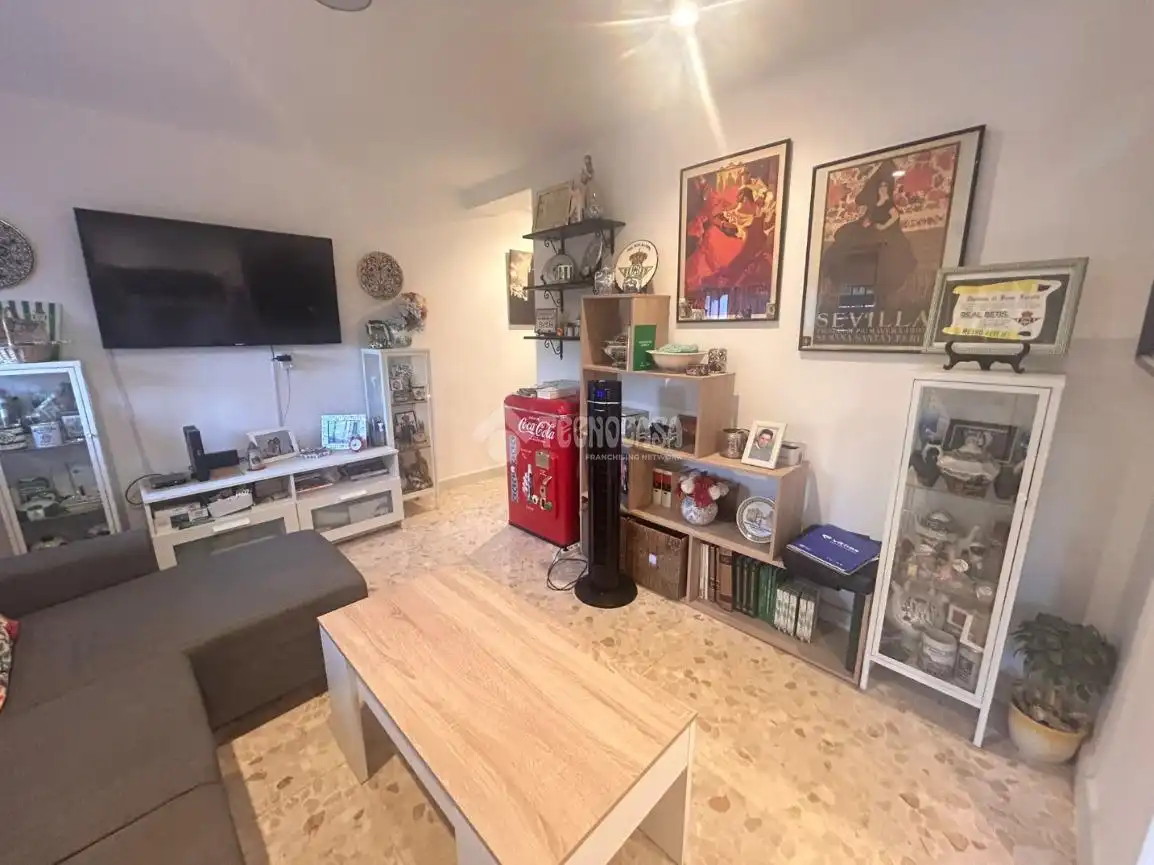 Semi-detached house for sale in Gines, imagen 2