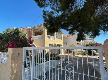 Villa avec balcon à vendre à Los Balcones - Los Altos