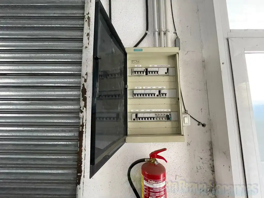 Gewerbefläche zum Verkauf in Calle Alhambra, imagen 11