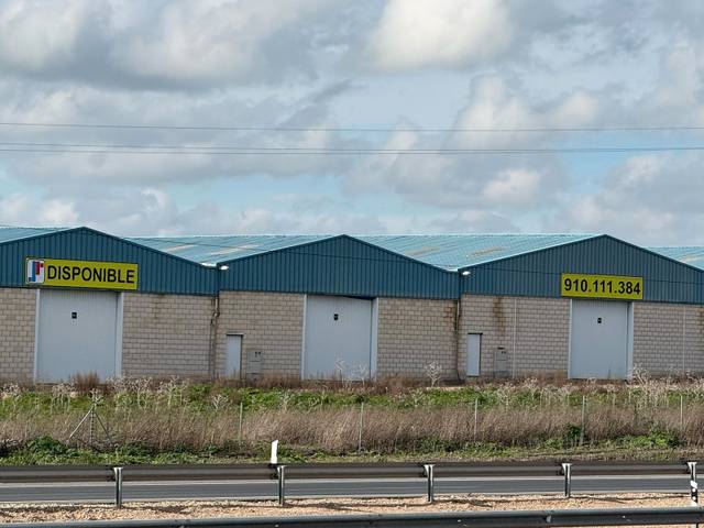 Nave industrial en Venta en Calle León, 5 en Magán