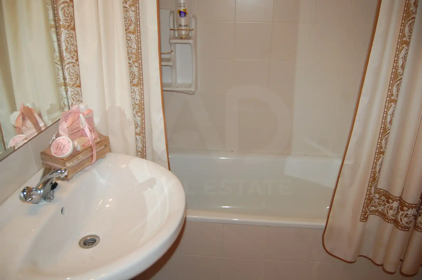 Bathroom of Flat for sale in Collado Villalba  with Heating and Terrace