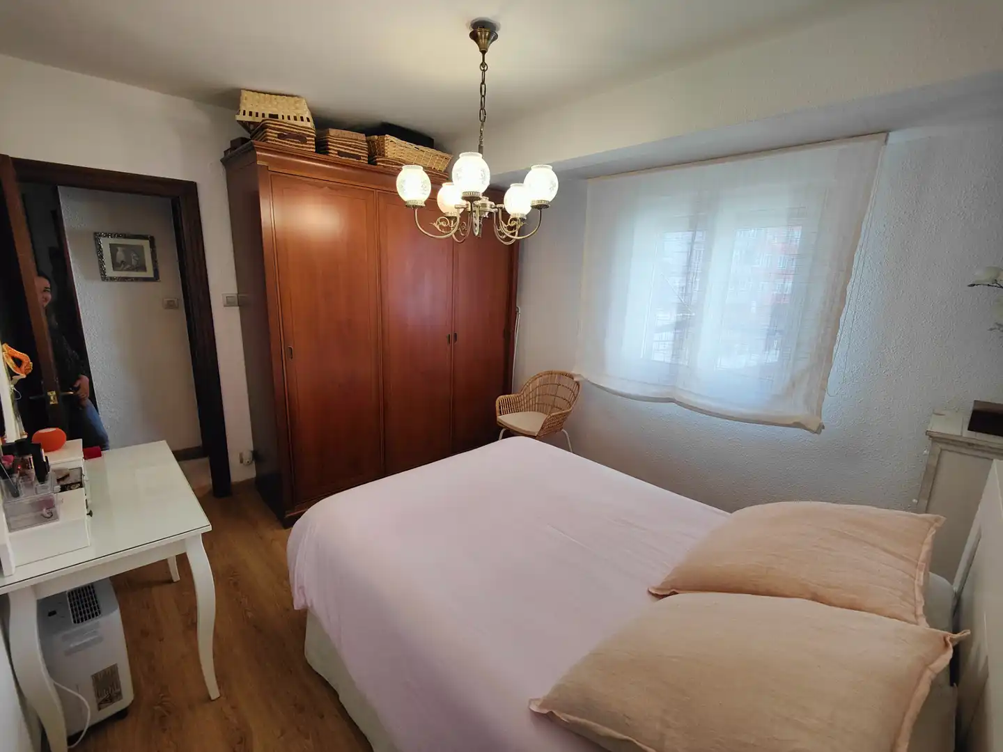 Dormitori de Pis en venda en Santander amb Parquet, Moblat i Forn