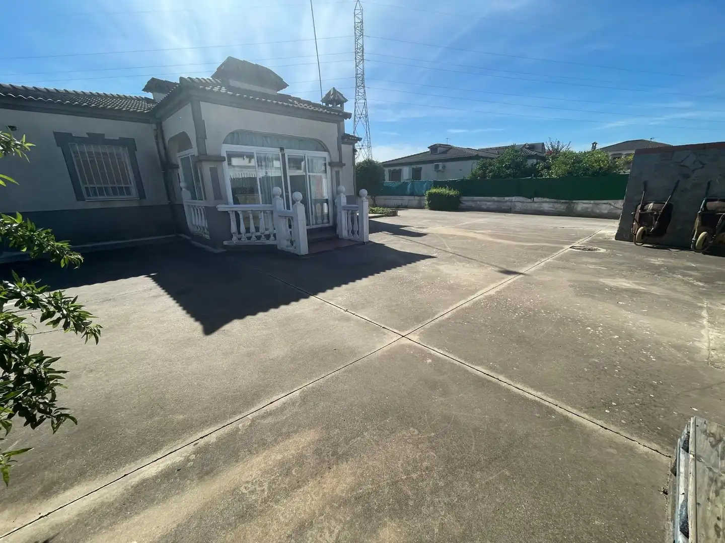Vista exterior de Casa o xalet en venda en Córdoba amb Aire condicionat, Jardí privat i Terrassa