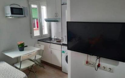 Cuina de Pis en venda en  Madrid Capital amb Aire condicionat, Calefacció i Moblat