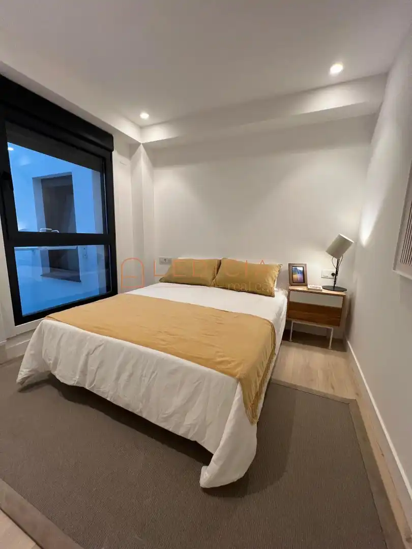 Flat with lift for sale in Sanjurjo Badía, imagen 14