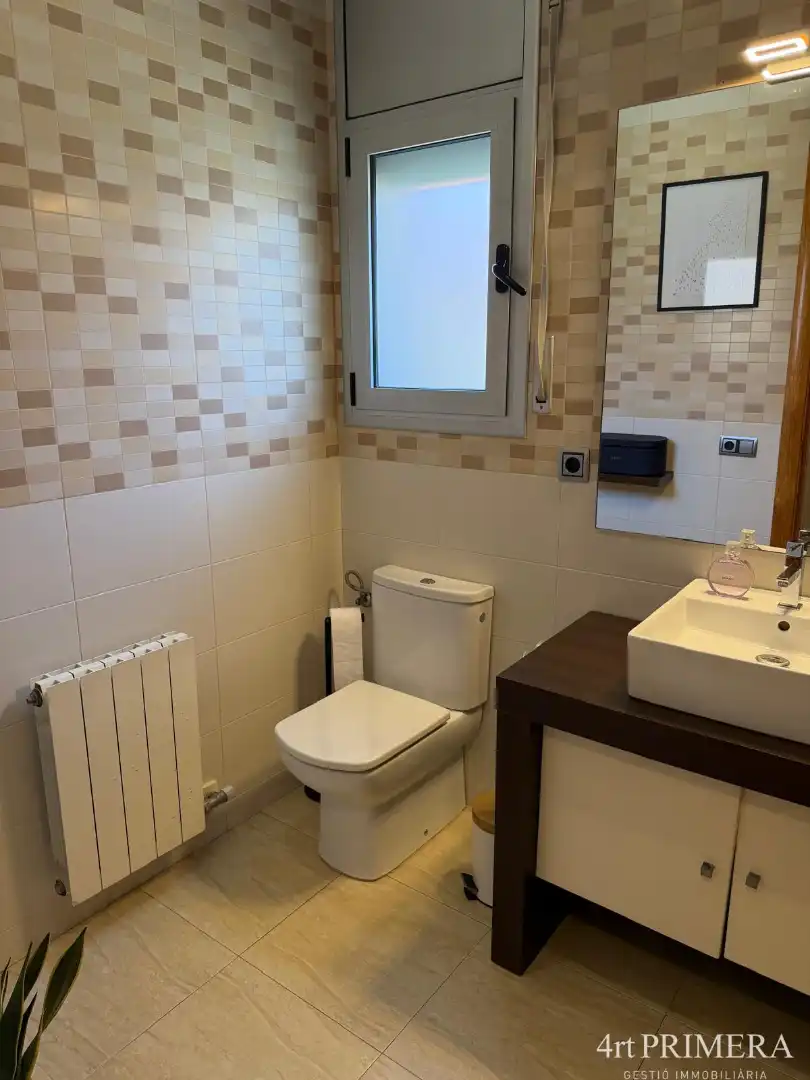 Baño de Dúplex de alquiler en Vallromanes con Aire acondicionado, Calefacción y Parquet