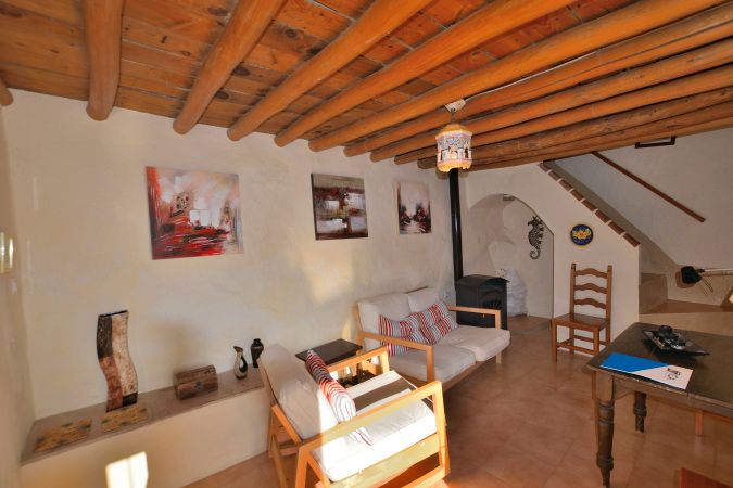 Sala d'estar de Casa adosada en venda en Montejaque amb Terrassa i Balcó