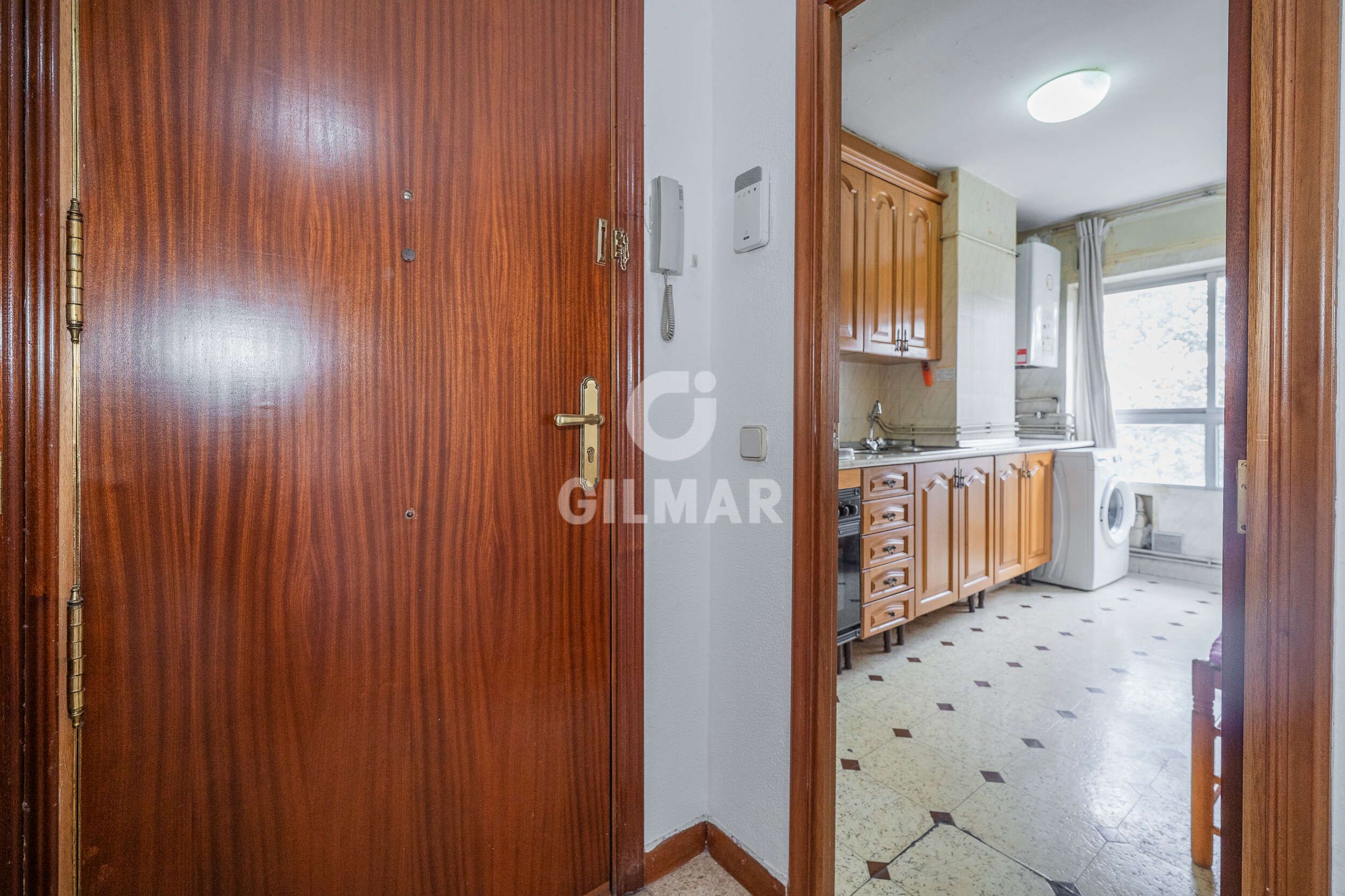 Flat for sale in  Madrid Capital  with Heating and Balcony