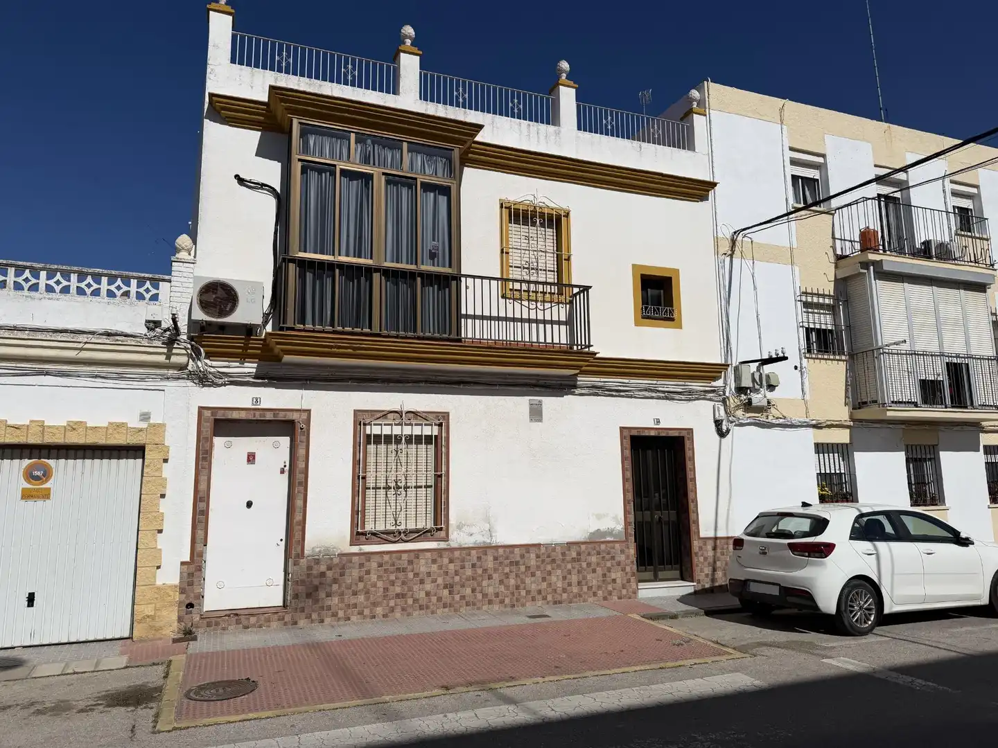 Vista exterior de Casa o xalet en venda en San Fernando amb Terrassa i Traster