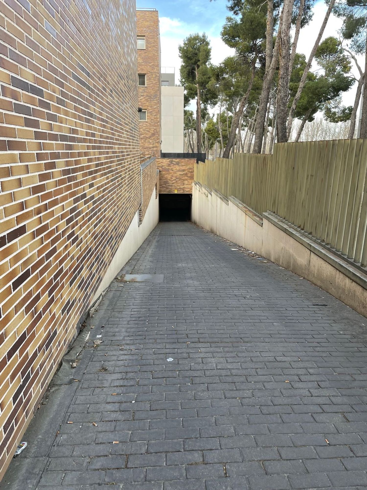 Exterior view of Garage for sale in Aranjuez
