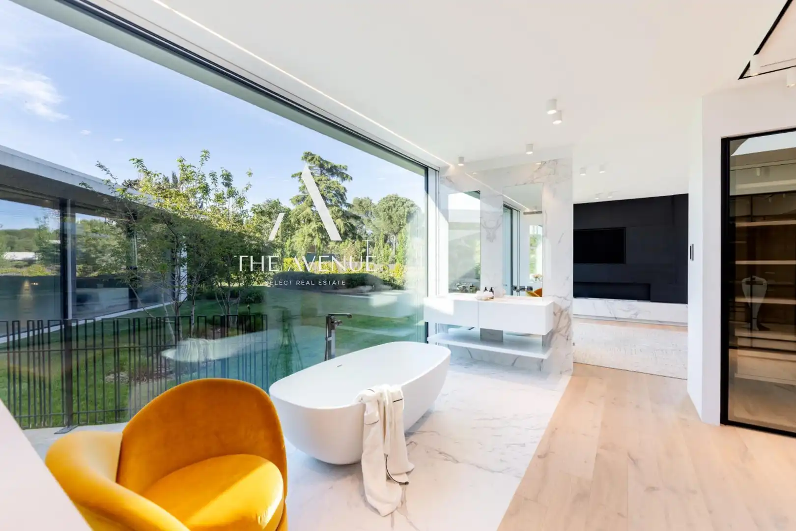 Bathroom of Houses for sale in Pozuelo de Alarcón  with Heating and Swimming Pool