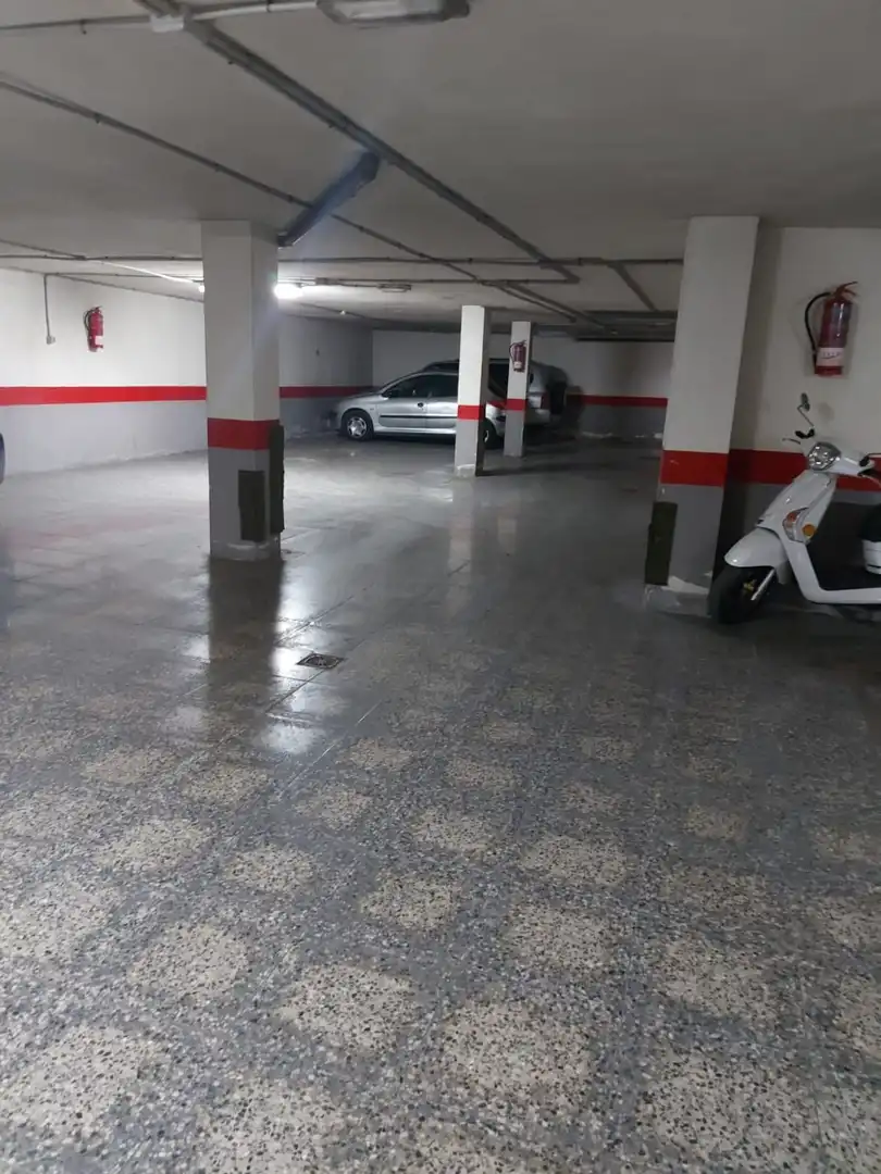Aparcament en venda a Calle Martínez Molina, imagen 3