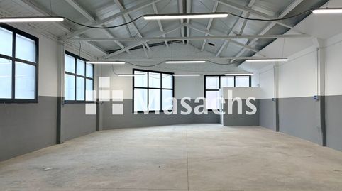 Foto 3 von Fabrikhallen zur Miete in Gràcia, Sabadell
