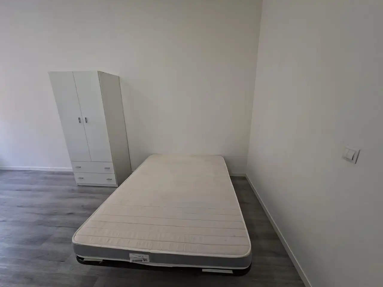 Bedroom of Study for rent in Madrid