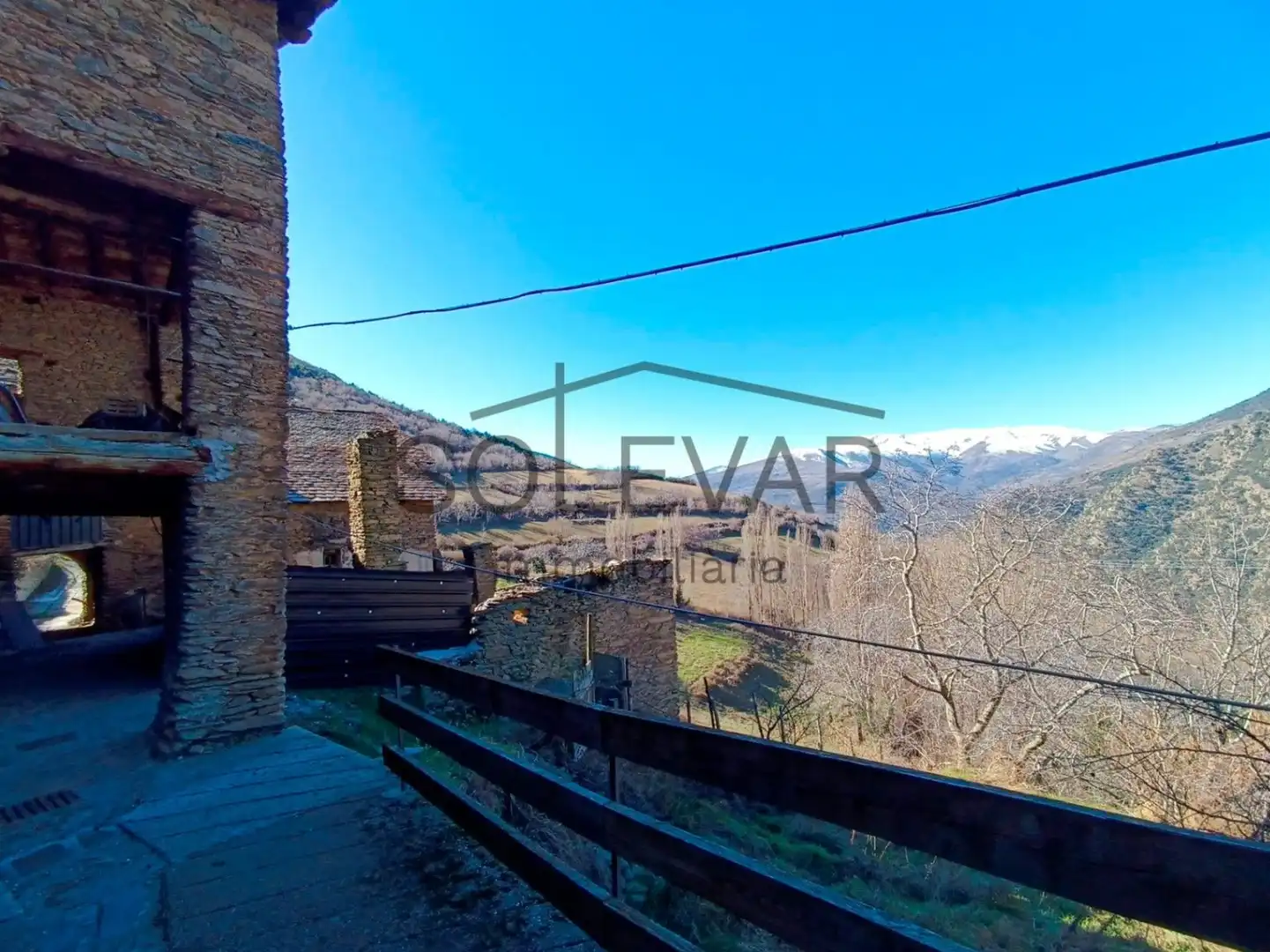 Vista exterior de Residencial en venta en Rialp