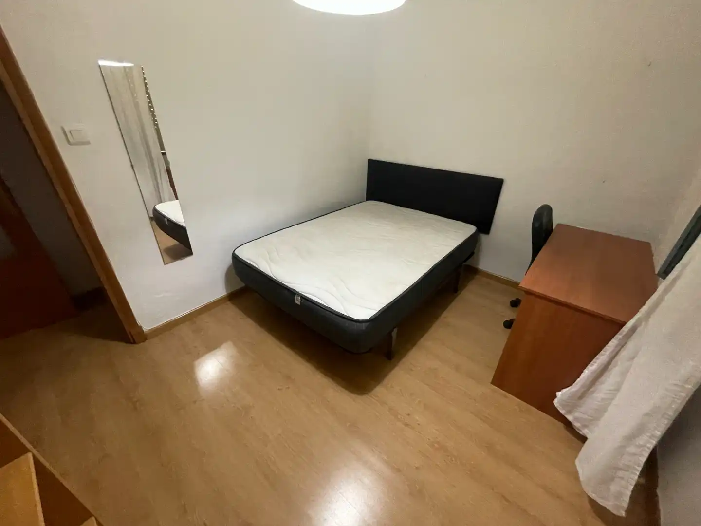 Dormitori de Pis de lloguer en Murcia amb Aire condicionat, Parquet i Moblat
