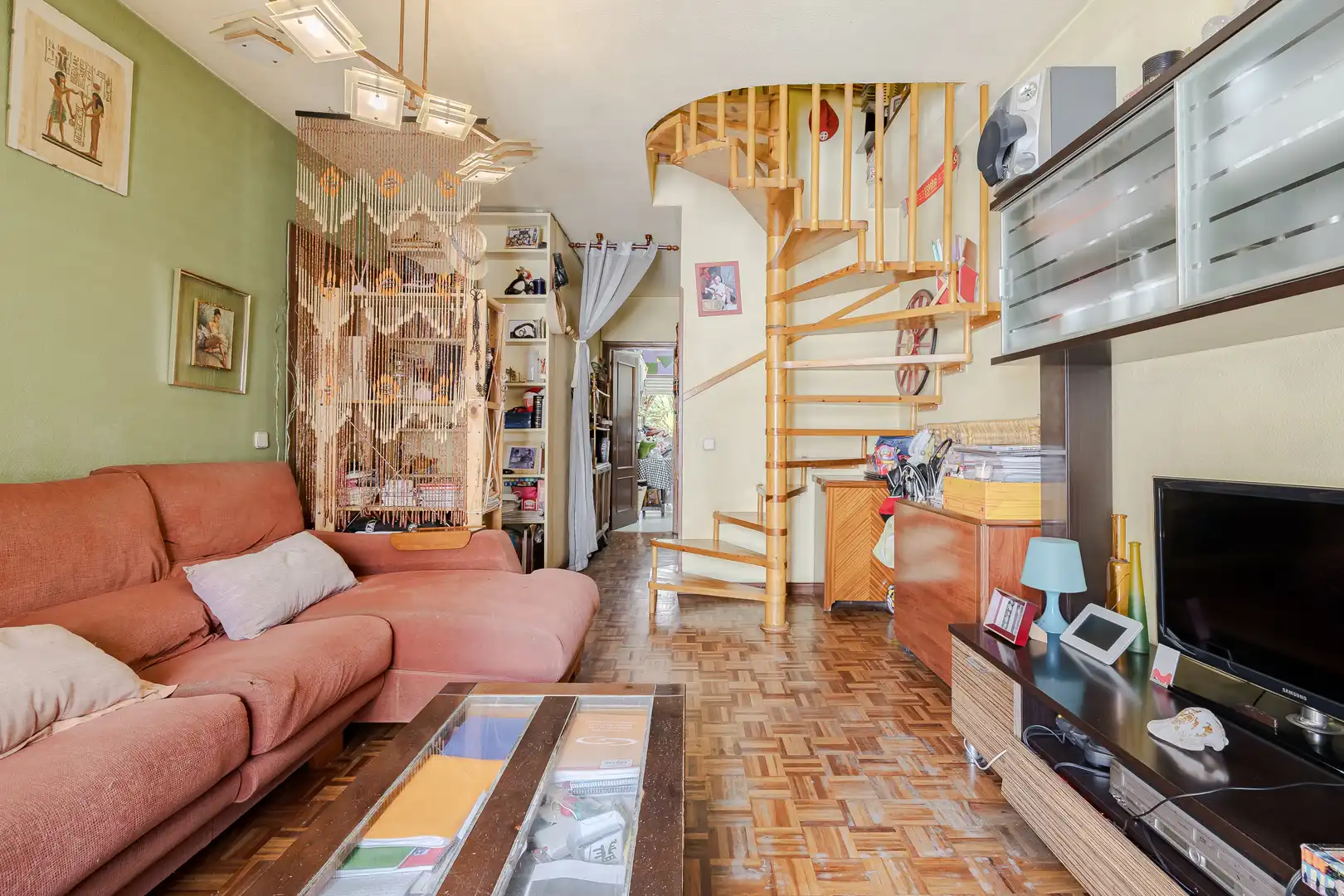 Wohnzimmer von Wohnung zum Verkauf in Madrid mit Privatgarten, Terrasse und Balkon