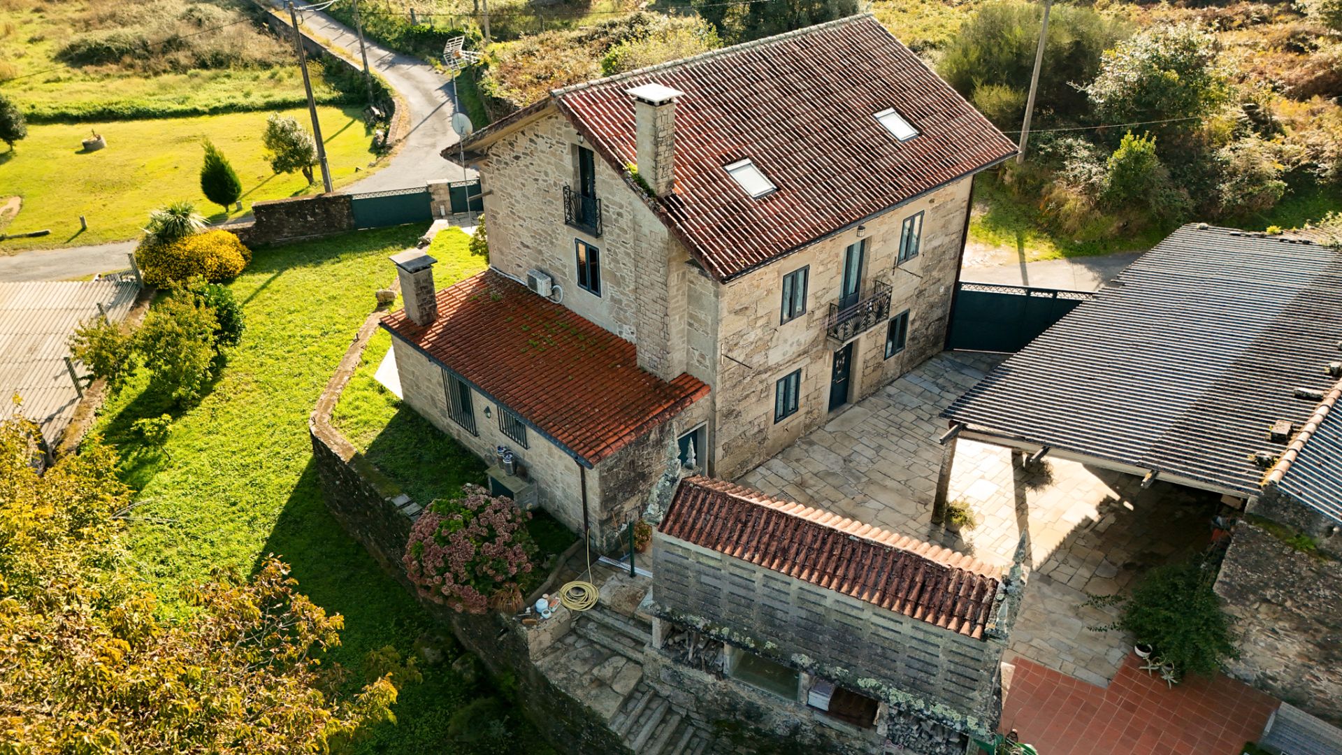 Exterior view of House or chalet for sale in Rianxo  with Heating, Private garden and Furnished