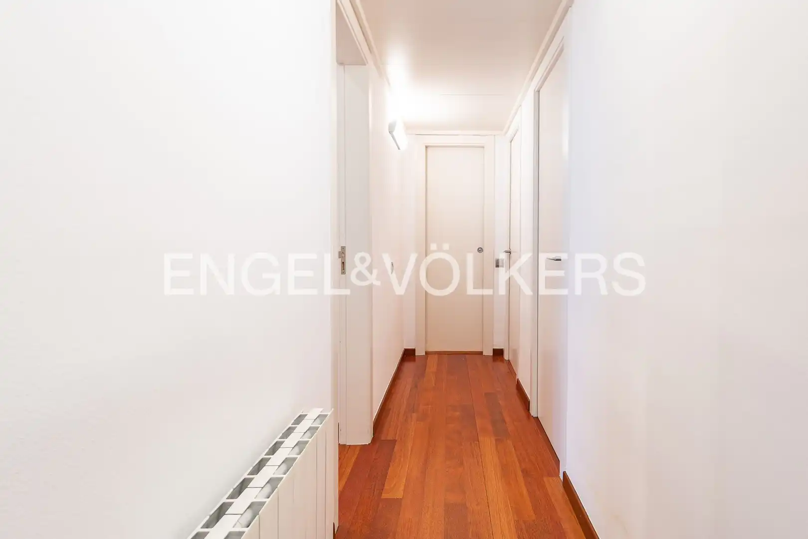 Piso en venta en Sant Cugat del Vallès con Aire acondicionado, Calefacción y Jardín privado