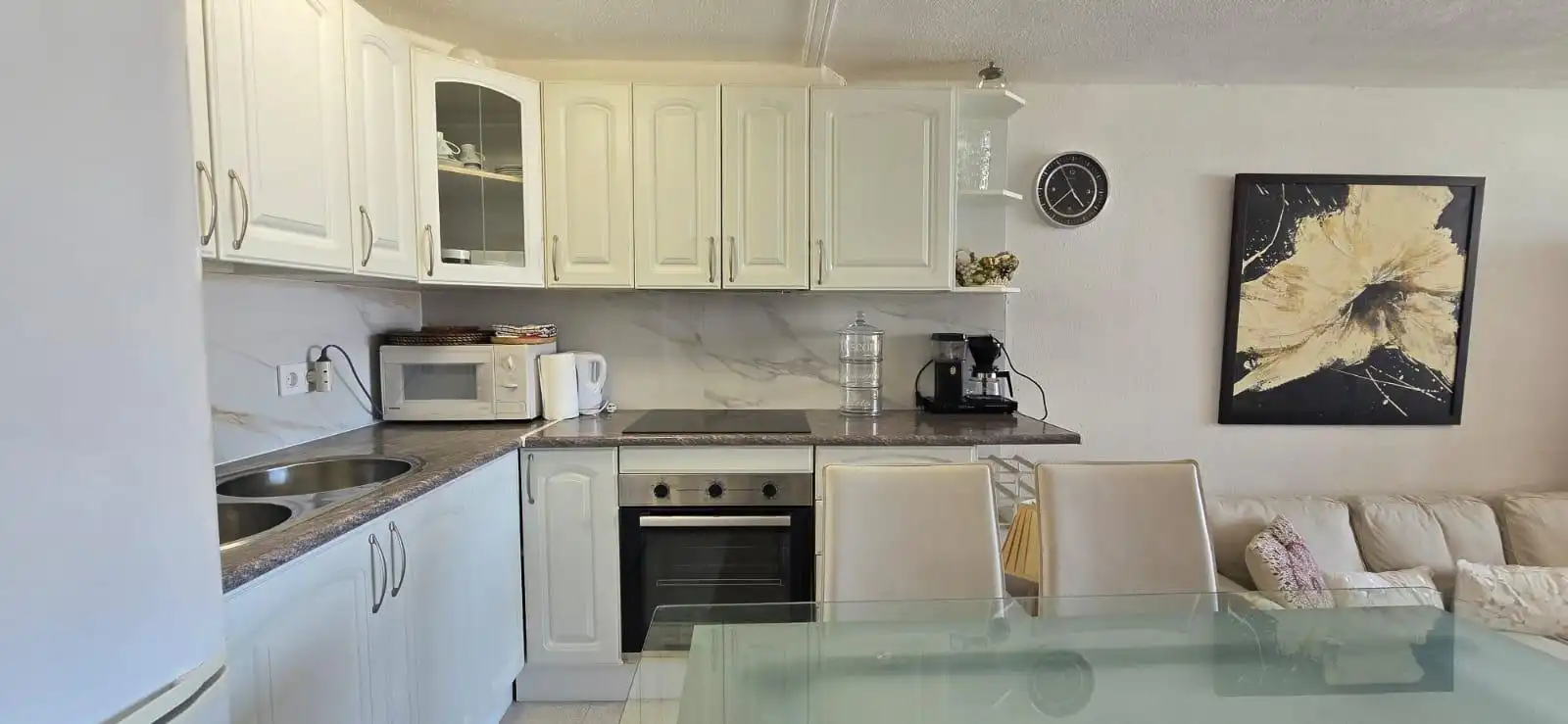 Cocina de Apartamento de alquiler en San Bartolomé de Tirajana con Amueblado, Balcón y Piscina comunitaria