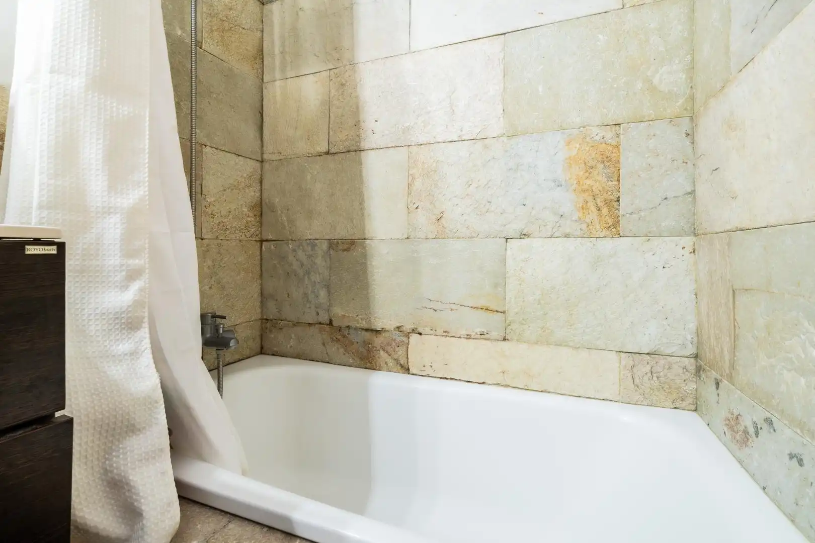 Baño de Casa adosada en venta en El Rosario con Aire acondicionado, Jardín privado y Terraza
