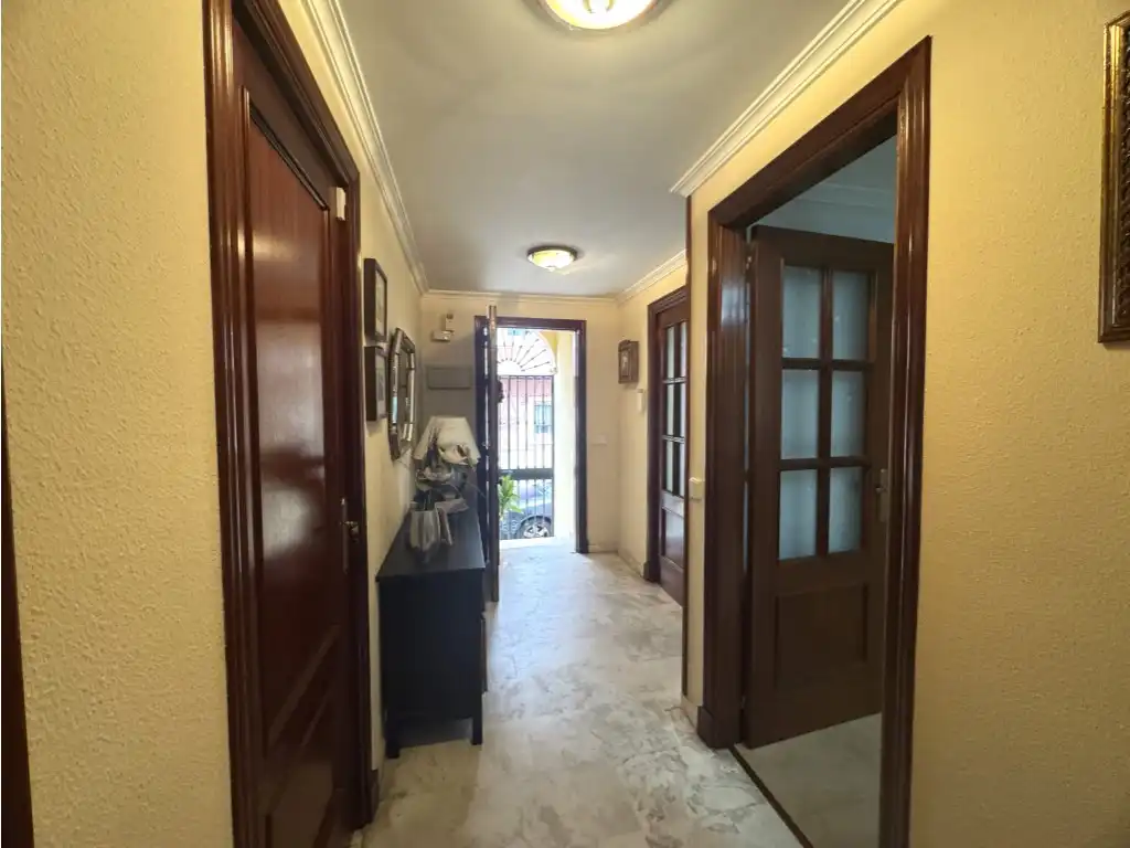 Haus oder Chalet zum Verkauf in Algeciras mit Ofen und Waschmaschine