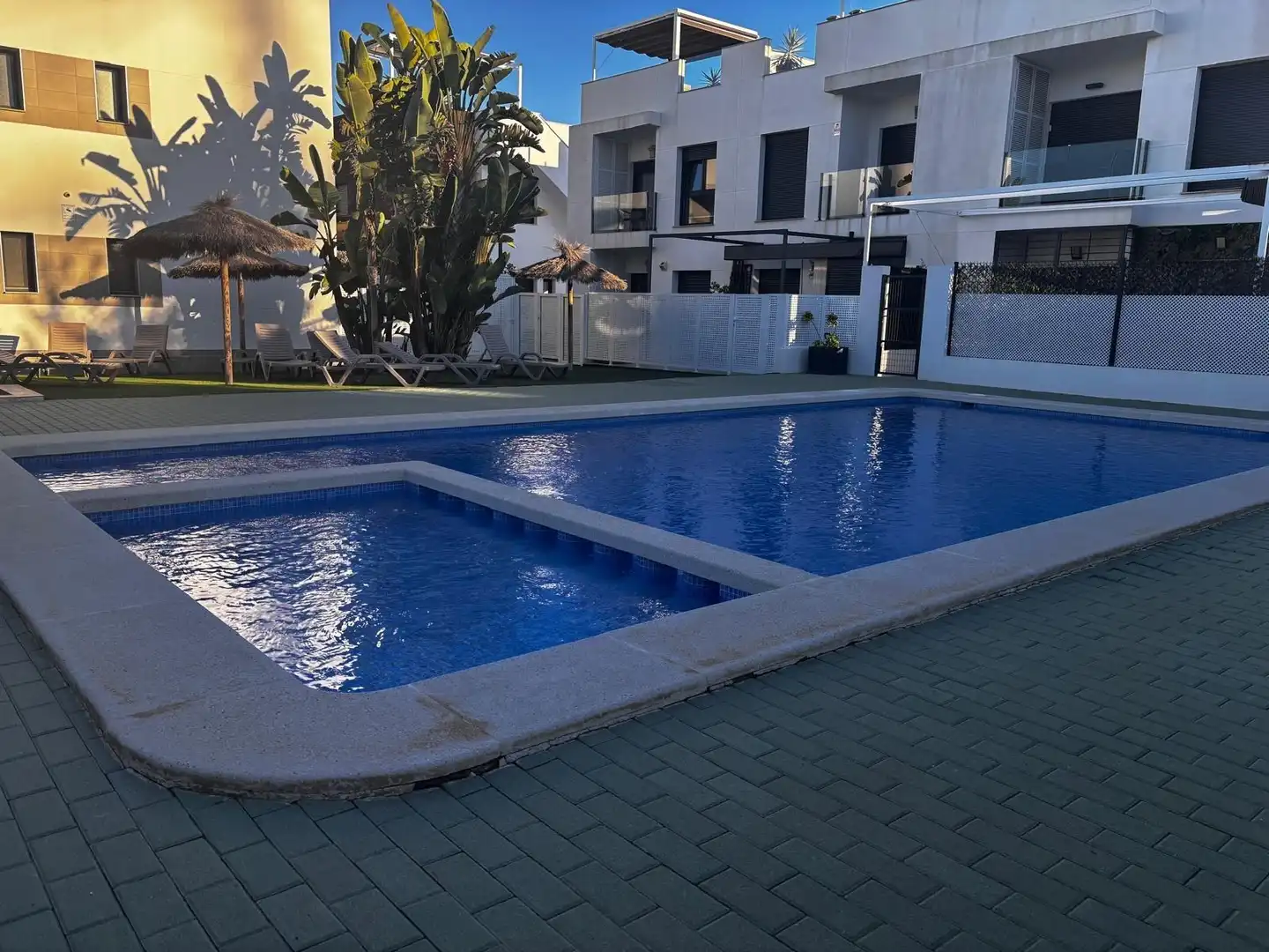 Bungalow con terraza en venta en Calle de Begoña, imagen 24