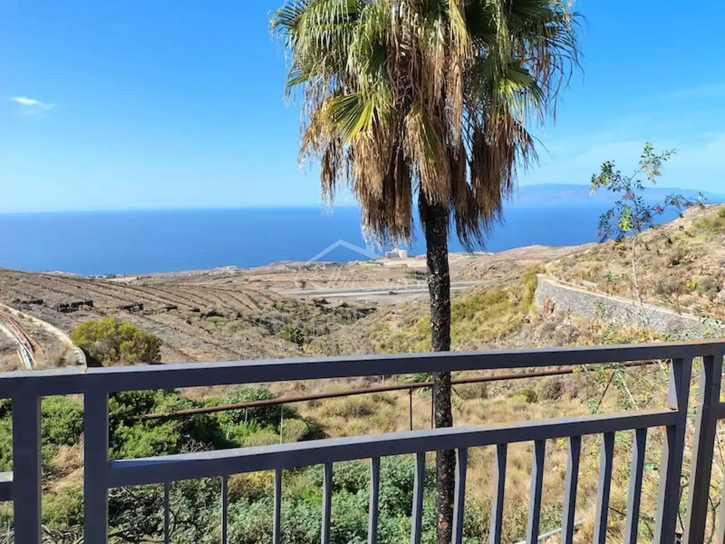 Vista exterior de Casa o chalet en venta en Adeje con Jardín privado, Terraza y Trastero