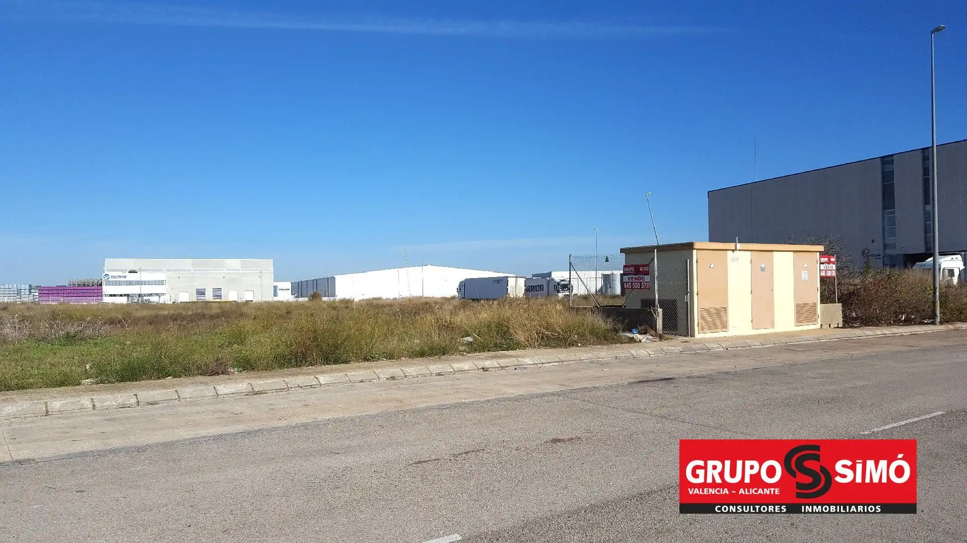 Terreno industrial en venta en Picassent