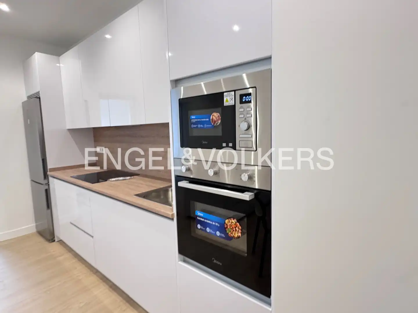 Kitchen of Flat for rent in Madrid  with Air Conditioner, Heating and Furnished