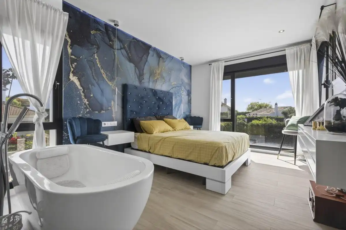 Habitación de Casa o chalet en venta en Bormujos con Aire acondicionado, Calefacción y Jardín privado
