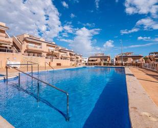 Piscina de Planta baixa en venda en Torrevieja amb Aire condicionat, Calefacció i Jardí privat