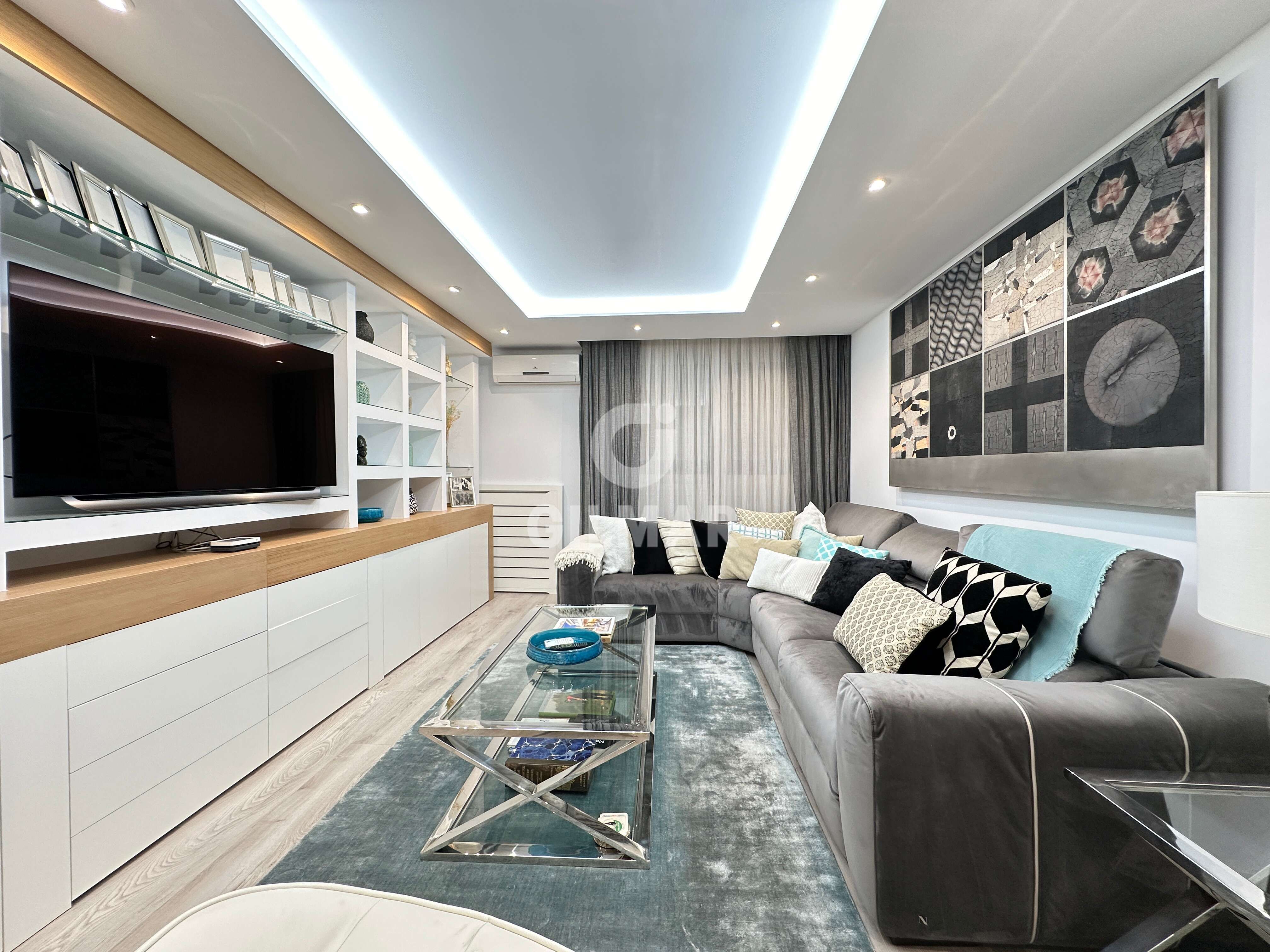 Living room of Flat for sale in  Madrid Capital  with Heating and Storage room