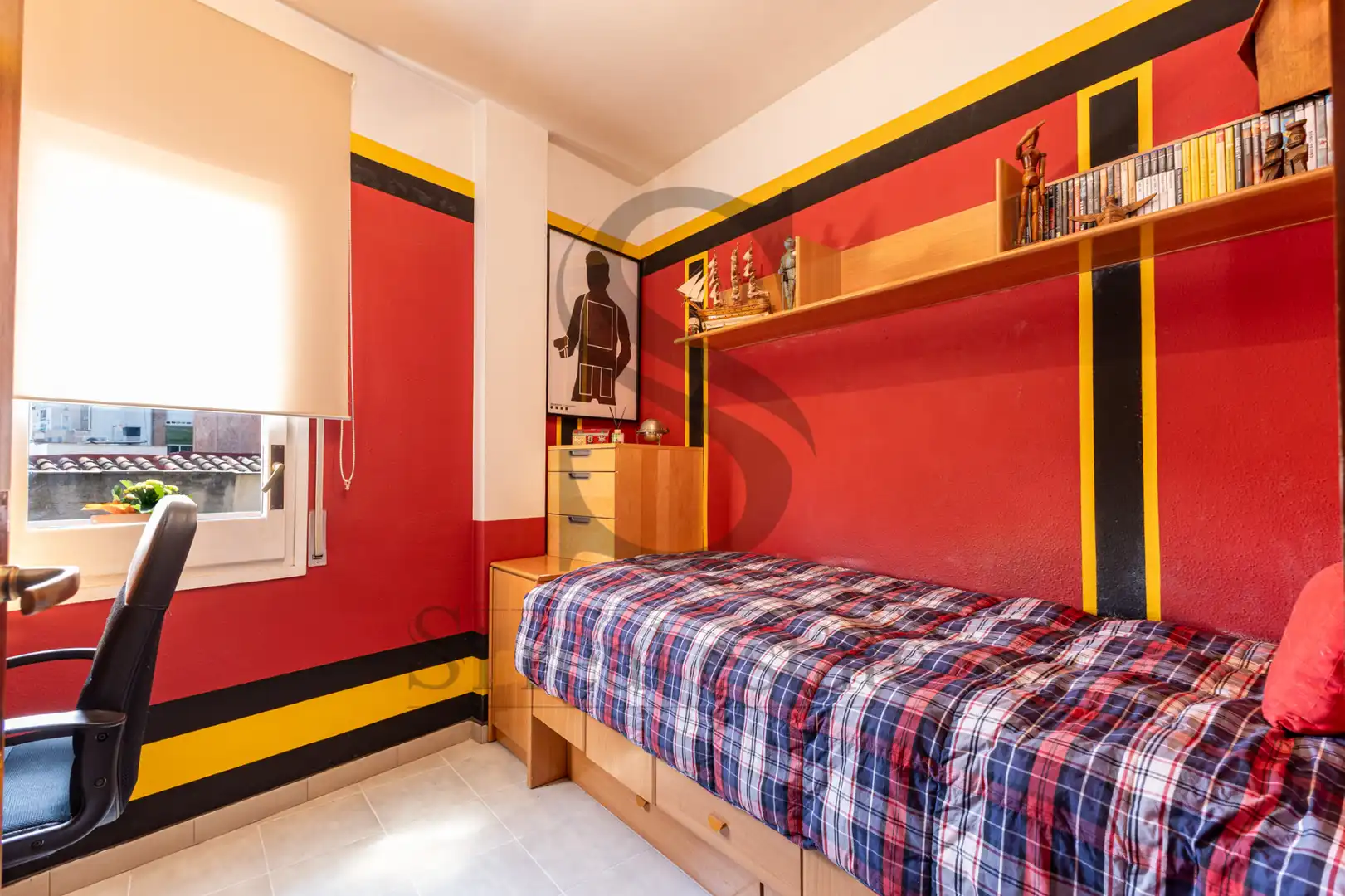 Schlafzimmer von Wohnung zum Verkauf in Barcelona mit Klimaanlage und Balkon