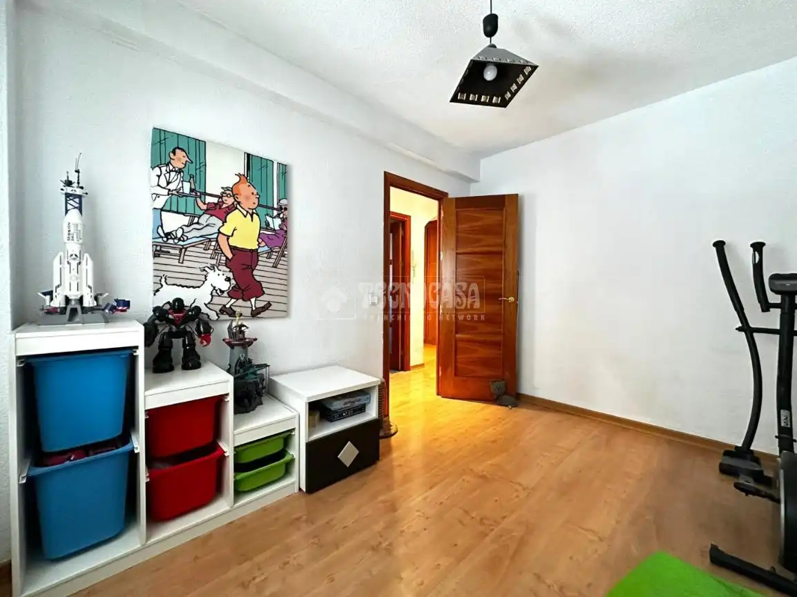 Habitación de Piso en venta en San Sebastián de los Reyes con Calefacción, Trastero y Balcón